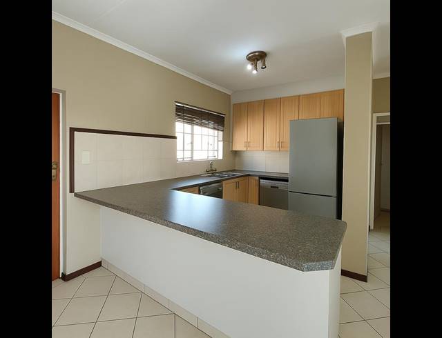 2 BEDROOM PROPERTY TO RENT IN MONAVONI